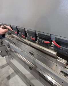 ystronic Xact Smart 100 folding press 3